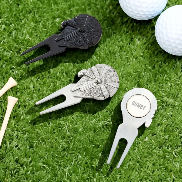 Personlig Millennium Falcon Golf Divot Repair Tool med magnetisk avtakbar golfballmarkør Golf Club Bursdagsgave til golfelskere