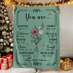 Personalizzato You Are Birth Flower Bible Verse Design Coperta morbida con nome Giorno religioso Compleanno Regalo di Natale per le donne cristiane