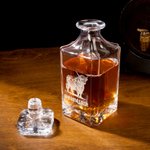Decantador de whisky Highland Cow personalizado con texto y caja de madera Accesorio de bar Regalo de cumpleaños para hombres amantes del whisky