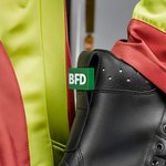 Lot de 2 étiquettes de bottes colorées imprimées en 3D et personnalisées avec texte Cadeau de remerciement pour paramédical pompier sauveteur