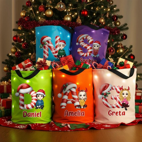 Personalisierter LED Weihnachtssack mit Cartoon-Figur Initiale und Namen Weihnachtsgeschenk für Kinder Freunde Familie