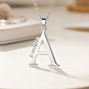 Tu inicial, tu historia - Collar personalizado con inicial y nombre - Regalo de cumpleaños graduación o aniversario