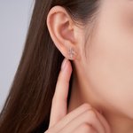 Personalizado grabado pequeño avión Minimalista Stud Pendientes con texto Dainty Joyería Cumpleaños Aniversario Regalo para Mujeres Viajar Amantes Pilotos