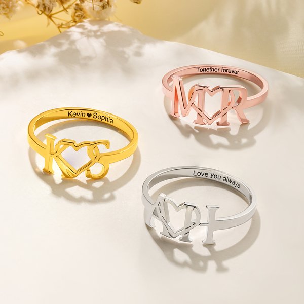 Anello personalizzato con iniziali di coppia con cuore e testo inciso Gioielli di pregio Regalo di fidanzamento, anniversario e compleanno per donne e fidanzate