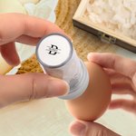 Nome della fattoria e iniziale personalizzata Timbro per uova sicure con inchiostro alimentare e scatola di legno Regalo di Natale per famiglia, allevatore e agricoltore