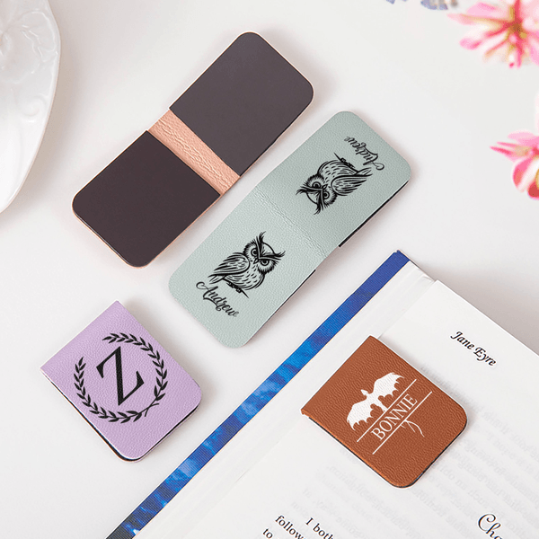 Personalizado Búho Dragón Monograma Diseño Multicolor PU Cuero Marcapáginas Magnético Clip con Nombre e Inicial Cumpleaños Regalo para la Familia Amantes de los Libros