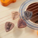 Personalized Wooden Guitar-Shaped Guitar Pick Holder with Engraved Text and 1-4 Picks Music Accessories Christmas Birthday Gift for Guitar Player