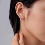 Personalizado pequeño círculo familiar piedra de nacimiento Stud Pendientes Dainty Joyería Cumpleaños Aniversario de regalo para las mujeres