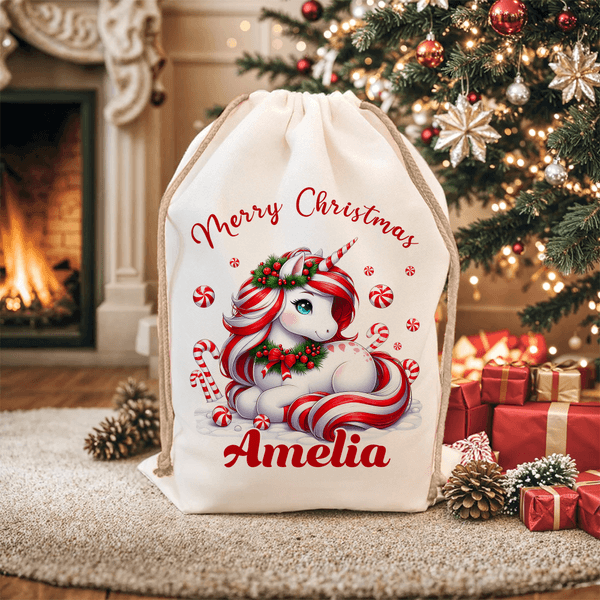 Spersonalizowana torba na prezenty Merry Christmas Fantasy Unicorn Drawstring Gift Bag z imieniem na Wigilię dla dziewczynek, chłopców i dzieci