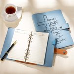 Personalisierte Bibel Vers Kreuz PU Leder Notizbuch mit Namen Stift Schlitz und Karte Taschen Taufe Hochzeit Geschenk für Christen Brautjungfern
