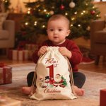 Personifierad söt snögubbe ren jultomten Canvas presentpåse med dragsko och namn och årtal Första julfestprylar för baby