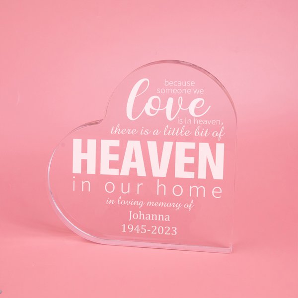 Cielo personalizado en nuestra casa en forma de corazón transparente grabado acrílico placa de recuerdo Memorial Day regalo para miembro de la familia