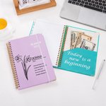 Bible Personnalisée Naissance Fleur Nom 2026 Planificateur A5 Spiral Carnet de Notes avec Pages de Planification Hebdomadaire Mensuelle Utilisation Quotidienne Cadeau d'Anniversaire pour la Famille et