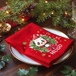 Gepersonaliseerde Rode Katoenen Kerstservet met Naam Kerstkrans Cartoon Dieren Patroon Tafeldecoratie en Kerstcadeau voor Familie en Vrienden