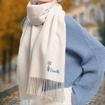 Personlig mjuk halsduk sjal med födelsedagsblommor och namn broderade perfekt present för par och familj till födelsedag jul eller fest