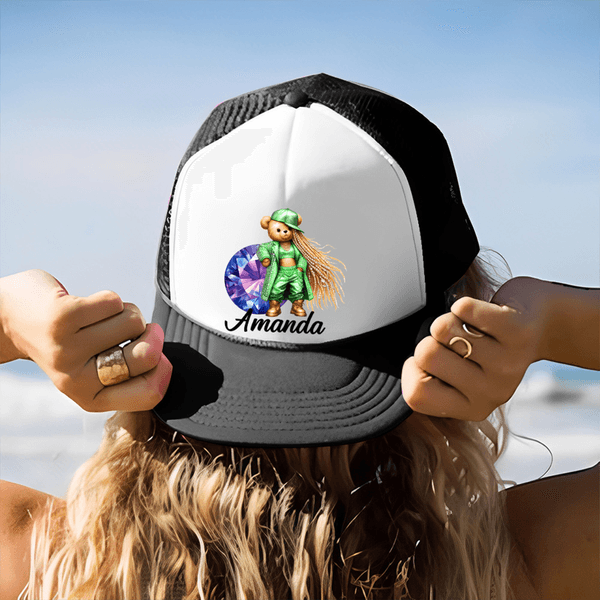Spersonalizowana czapka z daszkiem Hip-Hop Girl Teddy Bear z imieniem i kamieniem urodzinowym dla miłośników hip-hopu Black Queen Rapper