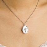 Personalisierte 1-2 Fotos Kreuz Oval Medaillon Halskette Zierlich Schmuck Taufe Weihnachten Geburtstag Geschenk für christliche Frauen