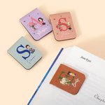 Segnalibro magnetico in pelle PU personalizzato con fiore di nascita personaggio animato e nome regalo perfetto per amanti dei libri