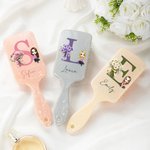 Spazzola personalizzata con bouquet di fiori di nascita iniziale e personaggio con manico lungo e nastro regalo per donne