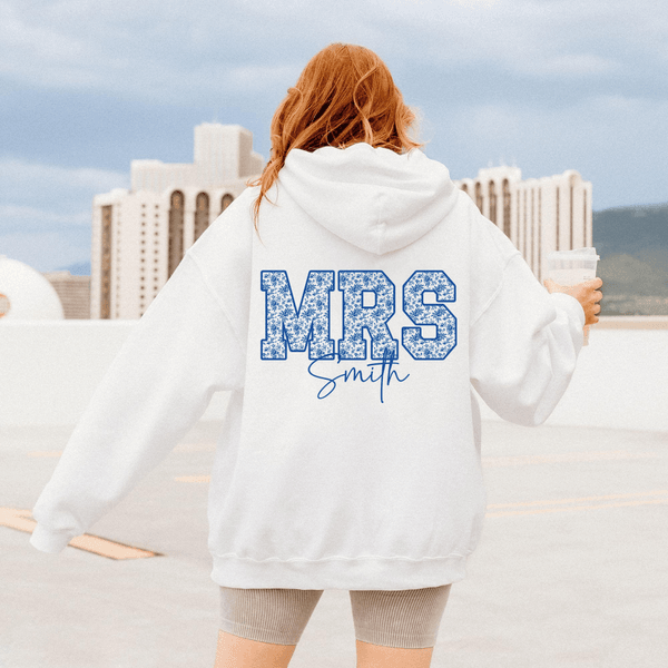Personalised Toile De Jouy Floral Mrs Bow T-shirt Sweatshirt Hoodie with Name and Year Christmas Wedding Anniversary Gift for Bride Newlywed