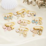 Personalisierte Kreuz Perle Sicherheit Brosche Pin mit Initial und Anhänger Sakrament Taufe Geschenk für Kinder Frauen