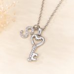 Personalizado Dainty Heart Key Necklace con Birthstone Initial Christmas Valentine's day Birthday Anniversary Gift for Women Girlfriends Wives