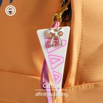 Henkilökohtainen Monivärinen Sorority Name Pennant Avaimenperä Bow Charm Founders' Day Bid Day Gift for Sorors | Callie × Affinity Licensing