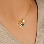 Personalizada Birthstone inicial en forma de corazón colgante collar de joyería delicada Día de San Valentín regalo de cumpleaños para las mujeres