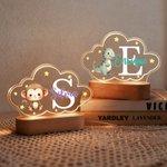 Luz nocturna personalizada de acrílico con nombre y animales de dibujos animados con base de madera regalo de cumpleaños y aniversario para niños