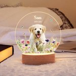 Gepersonaliseerd LED Nachtlampje met Bloemen en Huisdierfoto met Naam en Datum Houten Basis Herinnering of Verjaardagscadeau voor Huisdierliefhebbers