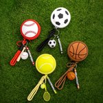 Personalisierter Fußball Tennisball Baseball Basketball Beutel mit Namen Schlüsselanhänger Schläger Geburtstag Geschenk für Trainer Ball-Liebhaber