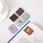 Marque-Page Magnétique en Cuir Personnalisé avec Nom Gravé et Fleur de Naissance Cadeau Anniversaire Noël pour Amoureux de Lecture