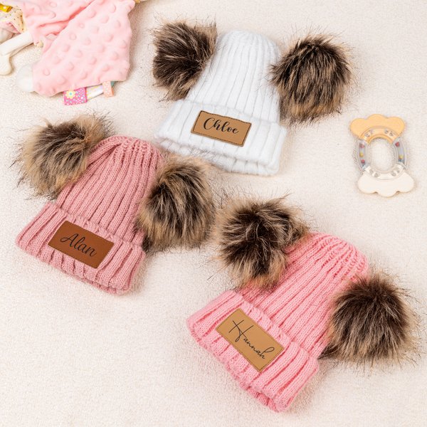 Chapeau bonnet personnalisé à deux pompons avec nom en cuir Cadeau de Noël pour bébé