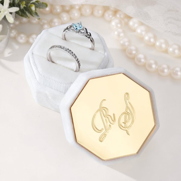 Gepersonaliseerde fluwelen Vintage Octagon Ring Box met Naam Initialen en Datum Huwelijksaanzoek Verlovingsceremonie Gift voor Pasgetrouwden Bruidsparen