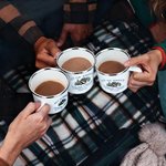 Personalisierte außer Atem Wandern Gesellschaft Waschbär 12 oz Emaille Becher mit Namen Wandern Outdoor-Aktivität Geschenk für Naturliebhaber Abenteuer