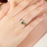 Anillo personalizado de plumas de piedra de nacimiento con texto Joyería delicada Uso diario Cumpleaños Aniversario Regalo para Niña Novia Mujer