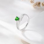 Anillo personalizado de plumas de piedra de nacimiento con texto Joyería delicada Uso diario Cumpleaños Aniversario Regalo para Niña Novia Mujer