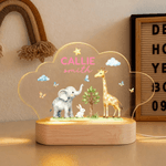 Gepersonaliseerd Schattig Olifant Konijn Giraf Wolk Stijl Acryl LED Nachtlampje met Naam Tekst en Houten Base Nursery Decor Verjaardagscadeau voor kinderen