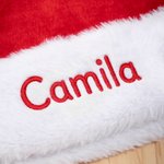 Gorro de Navidad personalizado suave y esponjoso con nombre bordado o purpurina detalle para calcetín regalo de fiesta navideña para la familia