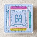 Alfombrilla de Mahjong personalizada con monograma de flores azules y blancas y bolsa de almacenamiento Accesorio de juego Regalo de cumpleaños para los amantes del Mahjong