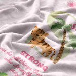 Spersonalizowany miękki koc do rzucania z imieniem i nazwiskiem Cute Animal Bible Inicjał Miękki koc do rzucania z imieniem i nazwiskiem Wystrój domu Boże Narodzenie Urodziny Chrzest Prezent dla rodzi