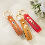 Personalisierte Geburt Blume PU Leder Schlüsselanhänger mit Namen Hochzeit Party Geburtstag Jahrestag Geschenk für Frau