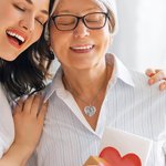 Collier photo coeur gravé personnalisé avec texte Cadeau d'anniversaire pour la famille et les amis