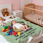 Spersonalizowany kocyk z imieniem Joy to the World Cartoon Baby Character Miękki kocyk z imieniem Pierwszy prezent świąteczny dla noworodków Rodzina