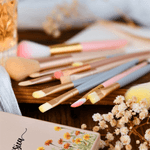 Personalized Watercolour Birth Flower Name 5 Pcs Makeup Brush Set with Travel Storage Box and Mirror Birthday Anniversary Gift for Women Girls