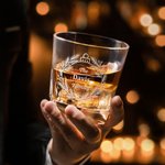 Personalised Christmas-Themed Whiskey Decanter with Engraved Name Daily Use Christmas Gift for Whiskey Lover