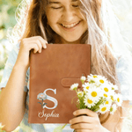 Couverture de carnet A5 en cuir PU personnalisée avec fleur de naissance initiale et nom - Cadeau d'anniversaire pour artistes étudiants