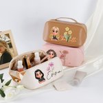 Trousse de Maquillage en Cuir PU Personnalisée avec Personnage de Dessin Animé Fleur de Naissance et Nom Accessoire de Voyage Cadeau pour Femme