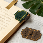 Personalisierte gravierte Geburt Blume Leder Lesezeichen Clip mit Namen und Stifthalter täglichen Gebrauch Büro Geburtstag Geschenk für Familie Freund Bücherwurm