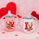 Spersonalizowany termiczny kubek niekapek Cute Heart Bear 10 uncji z imieniem i inicjałem Urodzinowy prezent walentynkowy dla dzieci